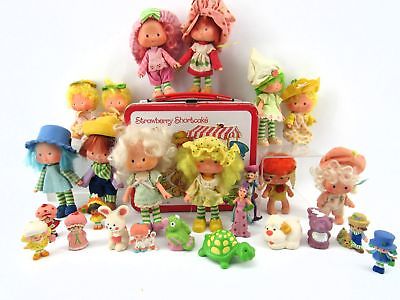 Large-Lot-of-Vintage-Strawberry-Shortcake-Dolls-Pets